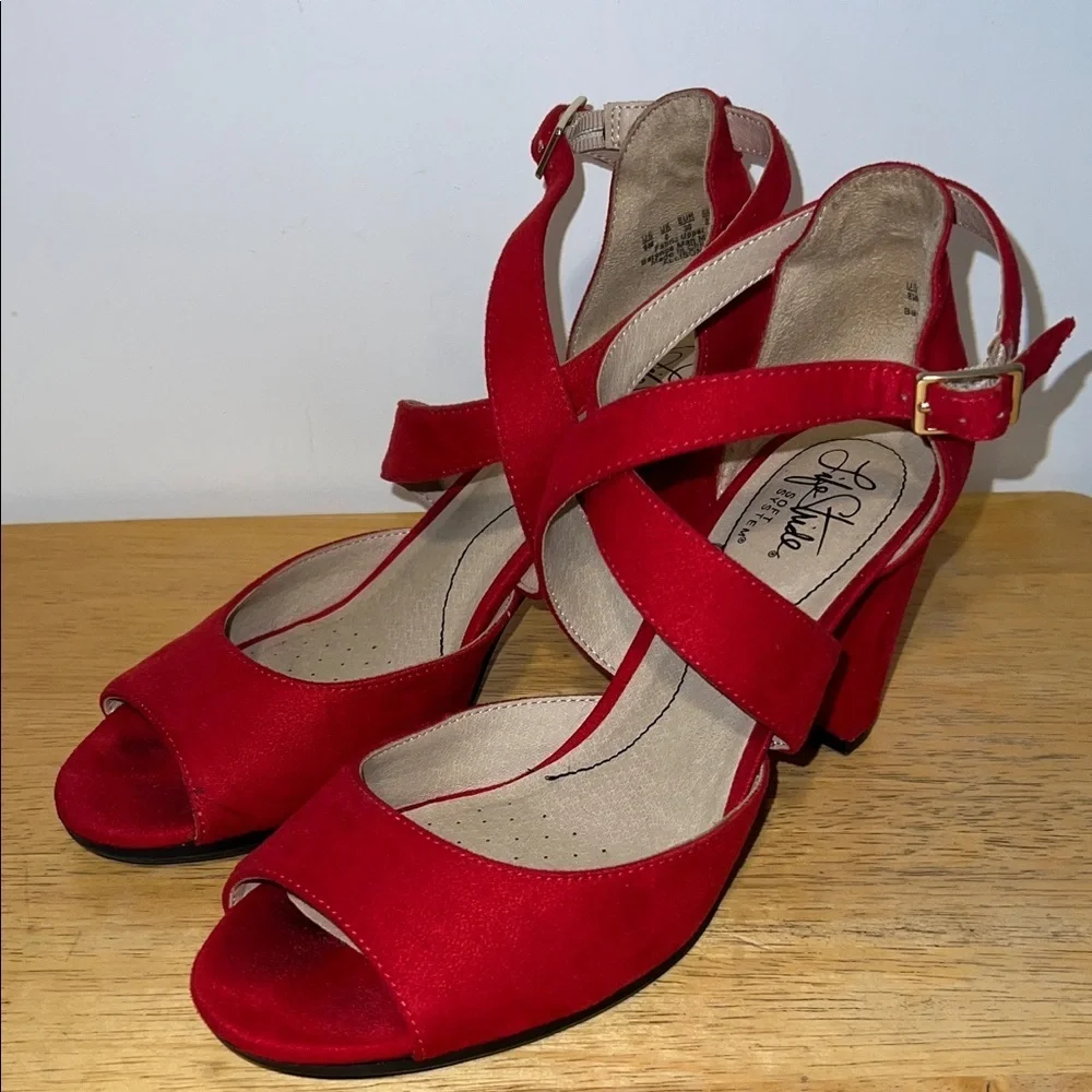 Life Stride Naturalizer Red Strappy 3” Heels